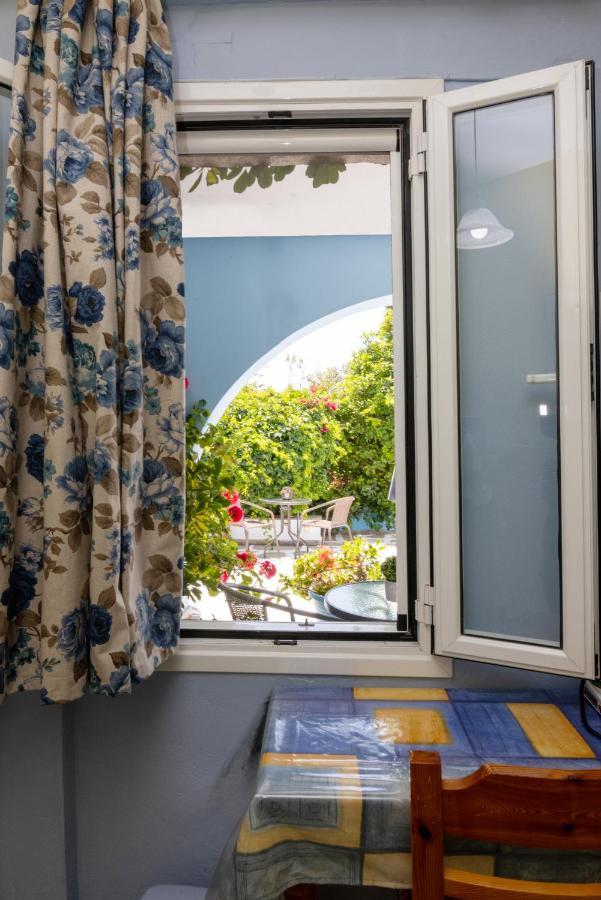 Irini Studios In Tinos Agios Ioannis  Exterior photo
