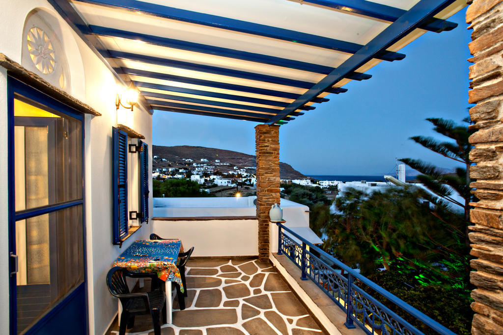 Irini Studios In Tinos Agios Ioannis  Exterior photo
